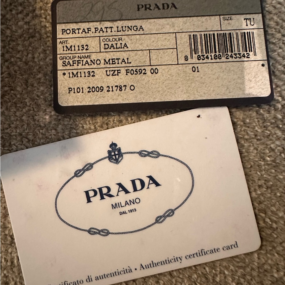 Prada with paperwork Prada Saffiano Metal Women's Dalia Wallet EUC - Picture 14 of 15